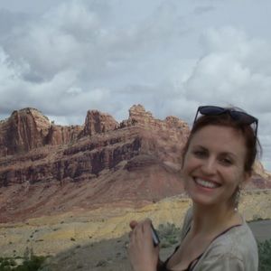 Meet your Posher, Casimira